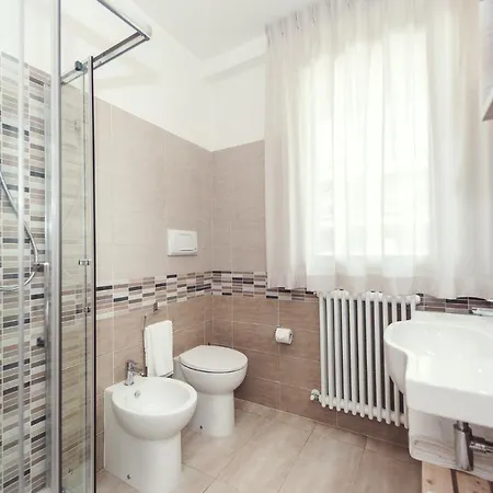 Luccainn Apartment *