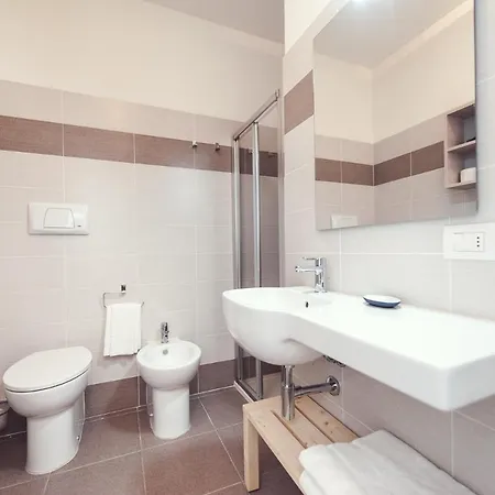 Luccainn Apartment *