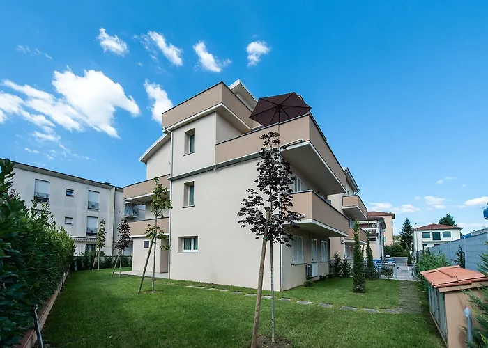 Luccainn Appartement *