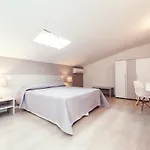 Luccainn דירה לוקה